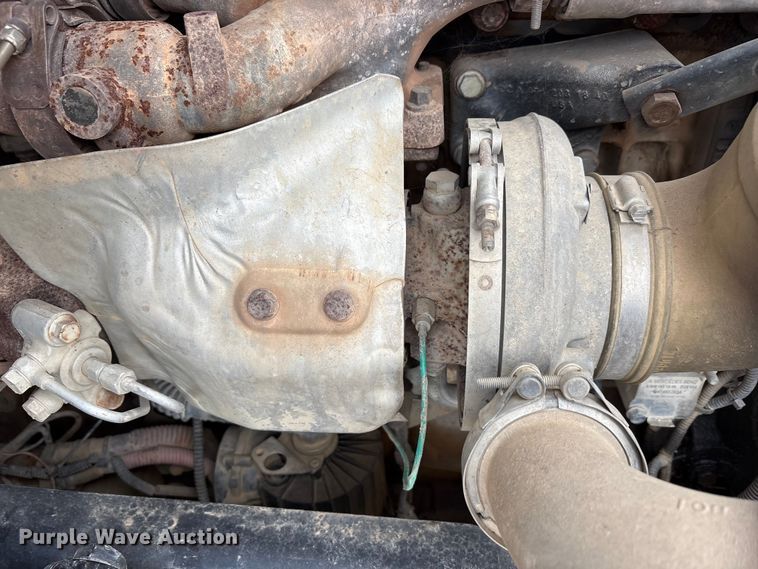 image for item EA7831 2012 Freightliner Cascadia semi truck