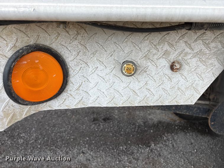 image for item EA7832 1998 Travis end dump trailer