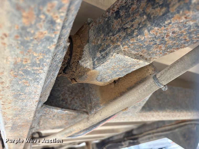 image for item EA7832 1998 Travis end dump trailer