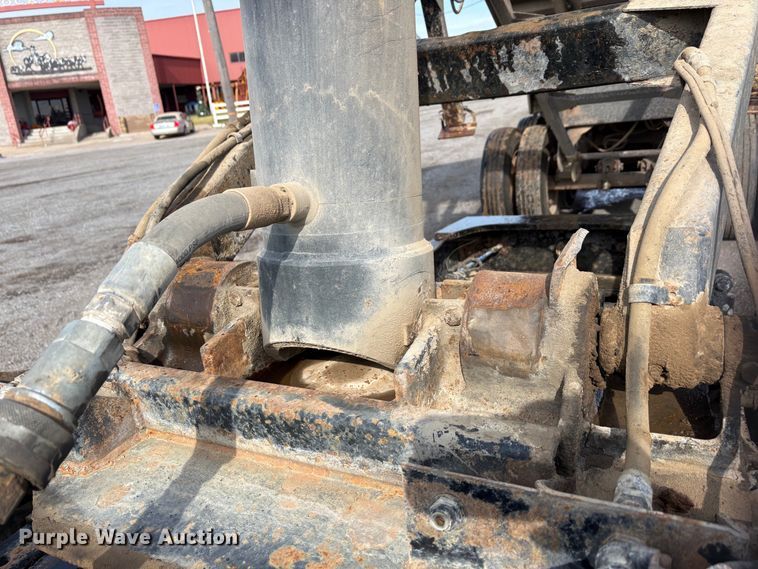 image for item EA7832 1998 Travis end dump trailer