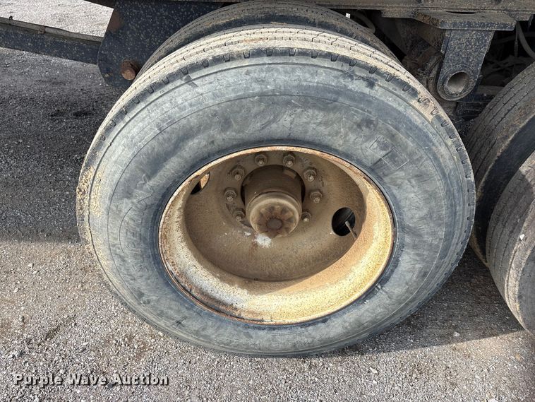 image for item EA7832 1998 Travis end dump trailer
