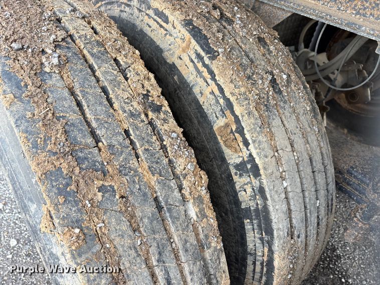 image for item EA7832 1998 Travis end dump trailer