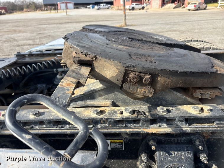 image for item EA7833 2013 Peterbilt 367 semi truck