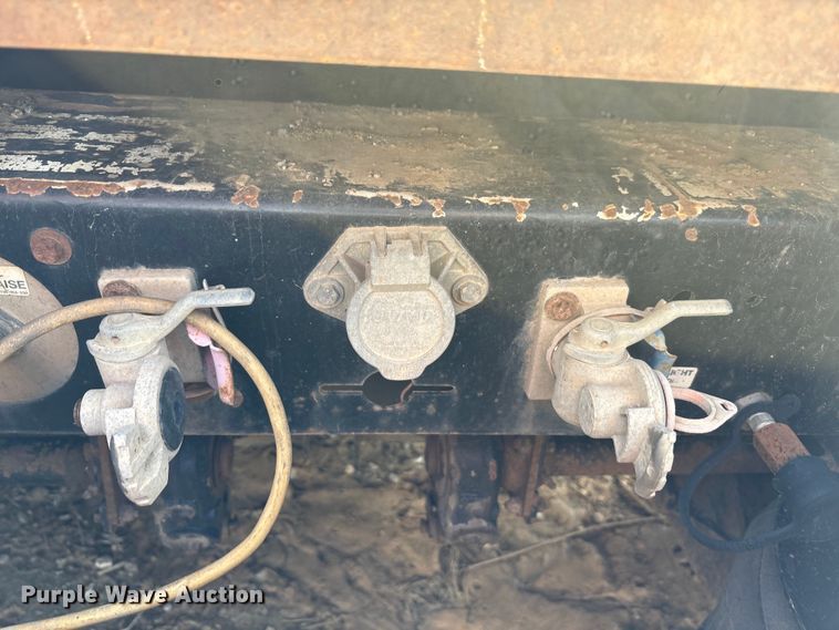 image for item EA7834 2014 Trail King lowboy equipment trailer