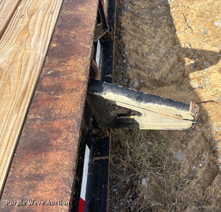 image for item EA7834 2014 Trail King lowboy equipment trailer