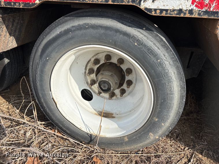 image for item EA7834 2014 Trail King lowboy equipment trailer