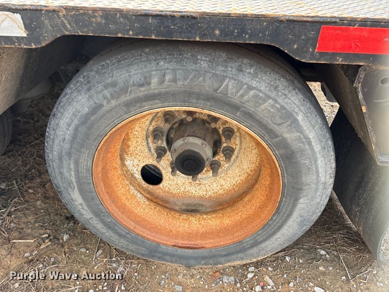 image for item EA7834 2014 Trail King lowboy equipment trailer