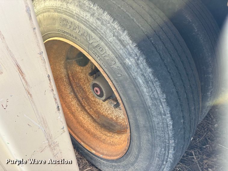 image for item EA7834 2014 Trail King lowboy equipment trailer