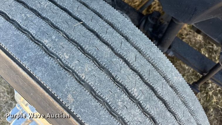 image for item EA7901 2019 Volvo VNL semi truck