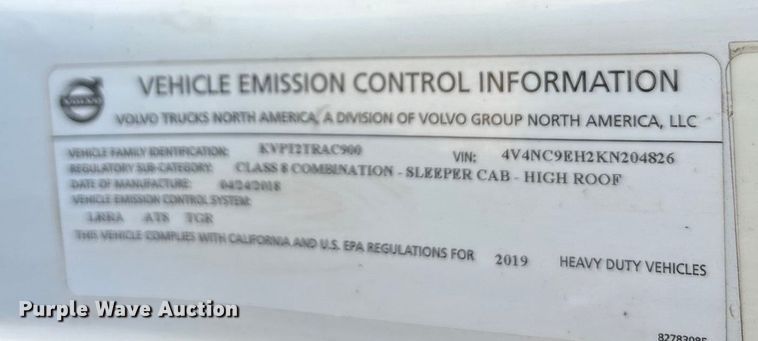 image for item EA7901 2019 Volvo VNL semi truck