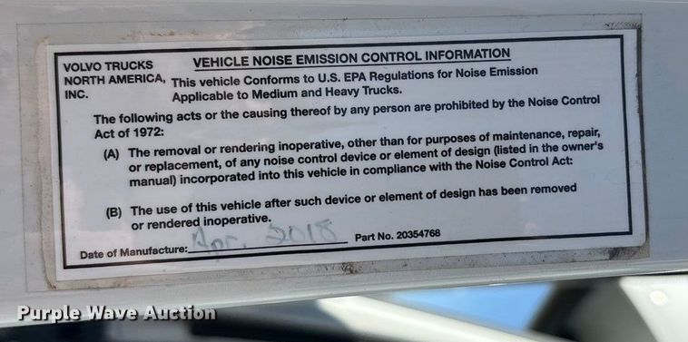 image for item EA7901 2019 Volvo VNL semi truck