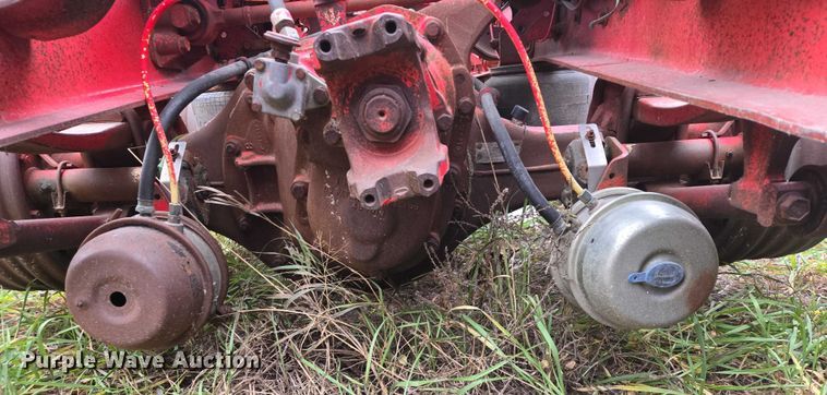 image for item EB1163 1993 International Harvester 9400 semi truck