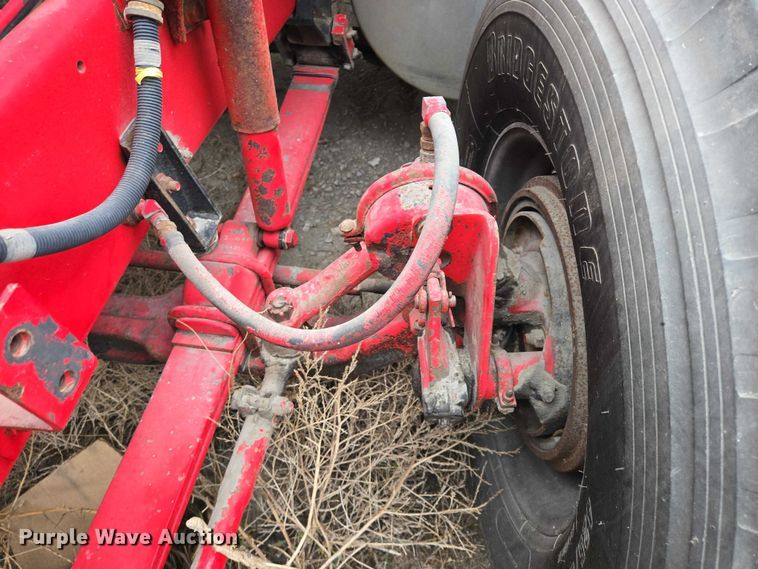 image for item EB1163 1993 International Harvester 9400 semi truck