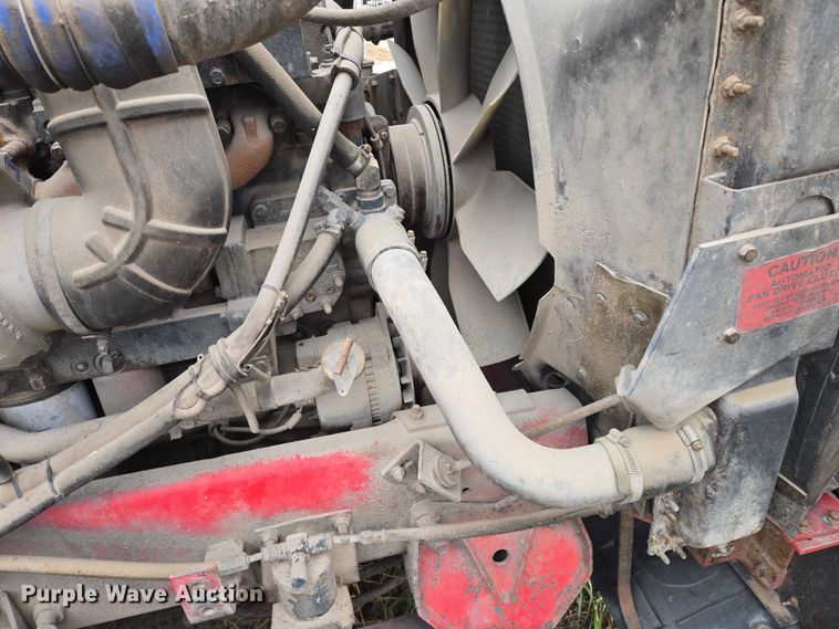 image for item EB1163 1993 International Harvester 9400 semi truck