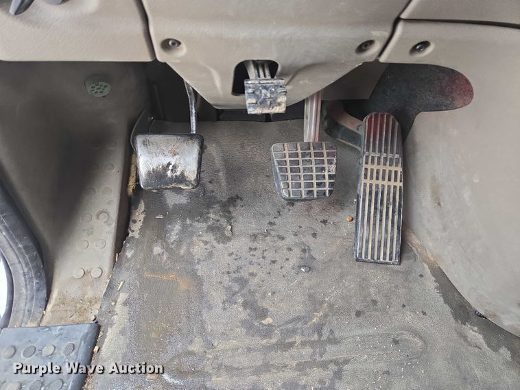 image for item EB1209 2018 Frieghtliner Cascadia semi truck