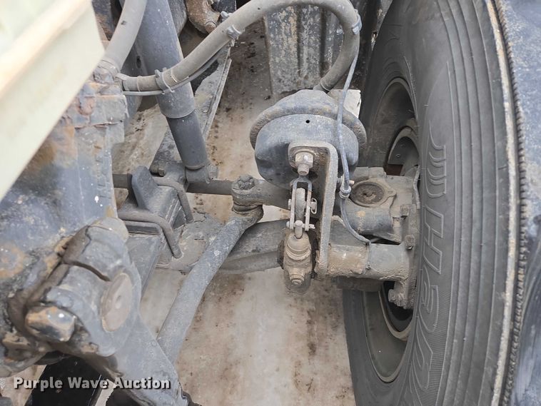 image for item EB1209 2018 Frieghtliner Cascadia semi truck