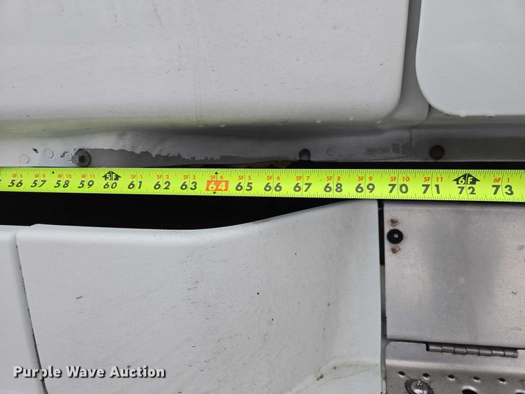 image for item EB1210 2019 Frieghtliner Cascadia semi truck