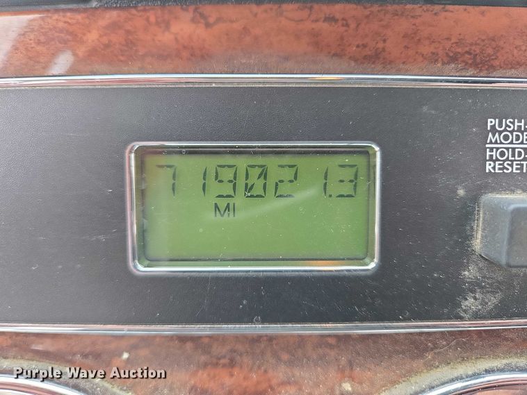 image for item EB1210 2019 Frieghtliner Cascadia semi truck