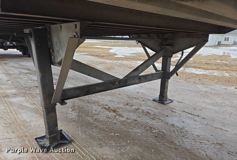 image for item EB1215 2017 Vanguard National Trailer Corporation MaxCube dry van trailer