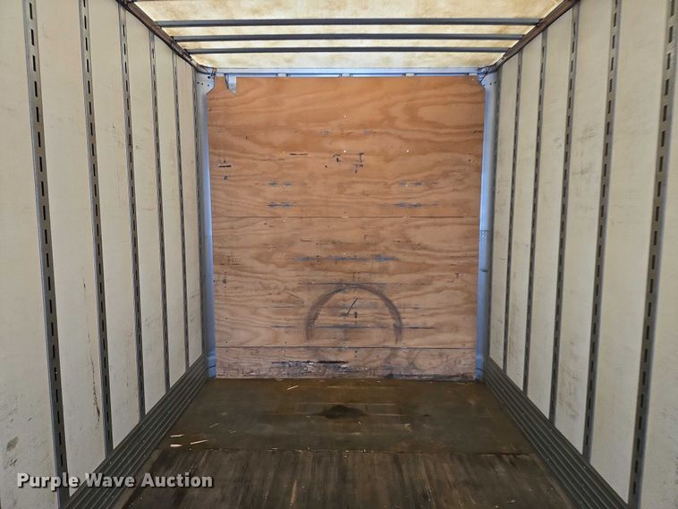 image for item EB1215 2017 Vanguard National Trailer Corporation MaxCube dry van trailer