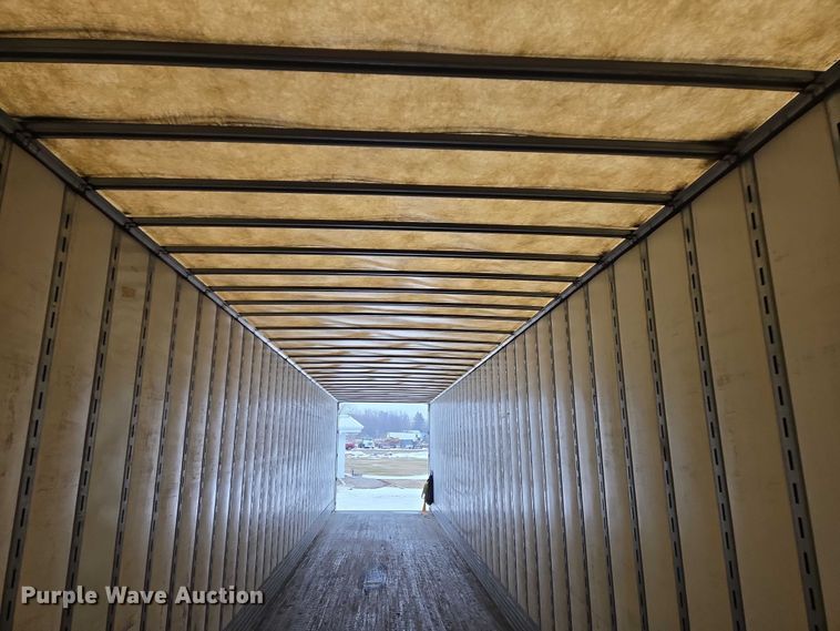 image for item EB1215 2017 Vanguard National Trailer Corporation MaxCube dry van trailer