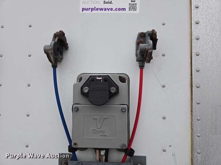 image for item EB1216 2017 Vanguard National Trailer Corporation MaxCube dry van trailer