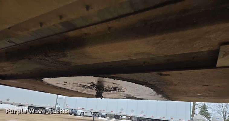 image for item EB1216 2017 Vanguard National Trailer Corporation MaxCube dry van trailer