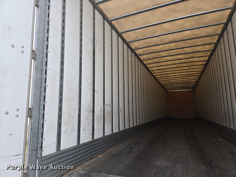 image for item EB1216 2017 Vanguard National Trailer Corporation MaxCube dry van trailer