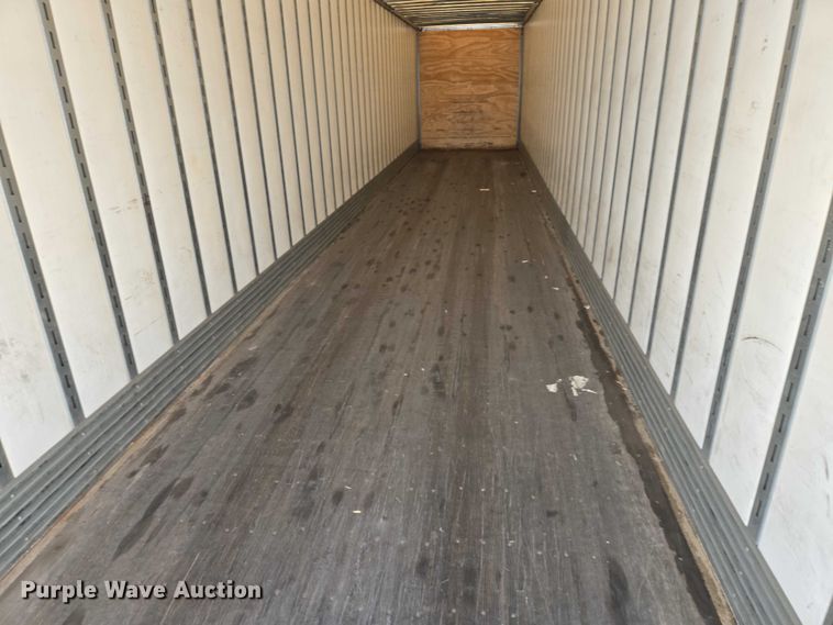 image for item EB1216 2017 Vanguard National Trailer Corporation MaxCube dry van trailer