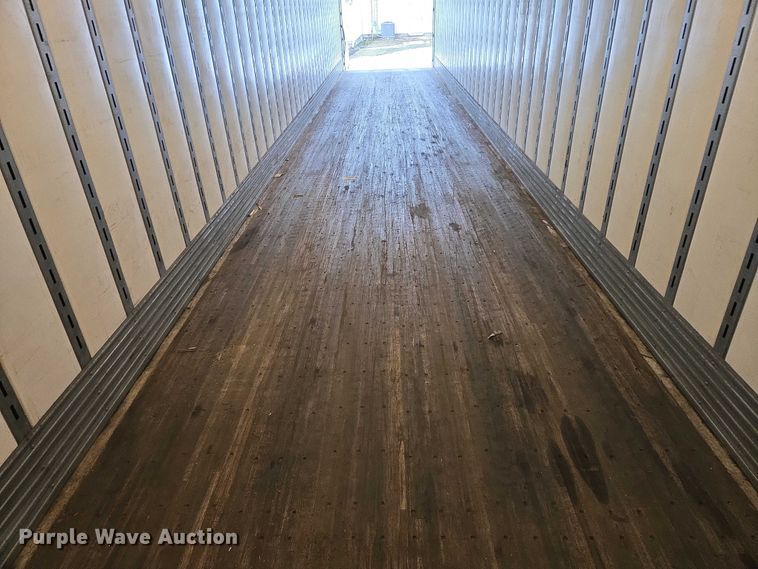 image for item EB1216 2017 Vanguard National Trailer Corporation MaxCube dry van trailer