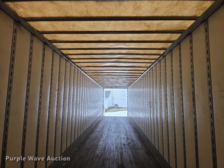 image for item EB1216 2017 Vanguard National Trailer Corporation MaxCube dry van trailer