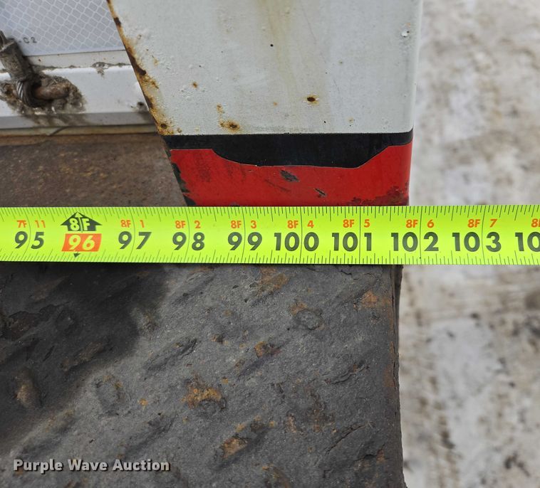 image for item EB1220 2010 Kenworth T800 box truck