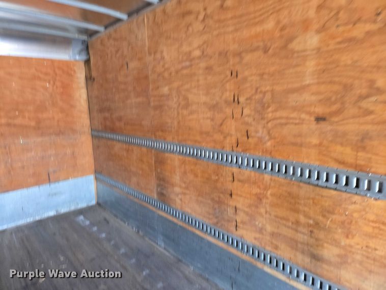 image for item EB1220 2010 Kenworth T800 box truck