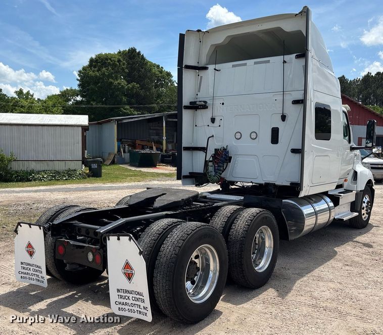 image for item EC3593 2020 International LT625 semi truck