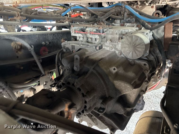 image for item EC3593 2020 International LT625 semi truck