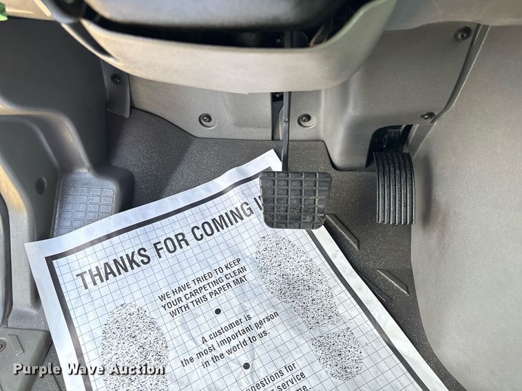 image for item EC3593 2020 International LT625 semi truck