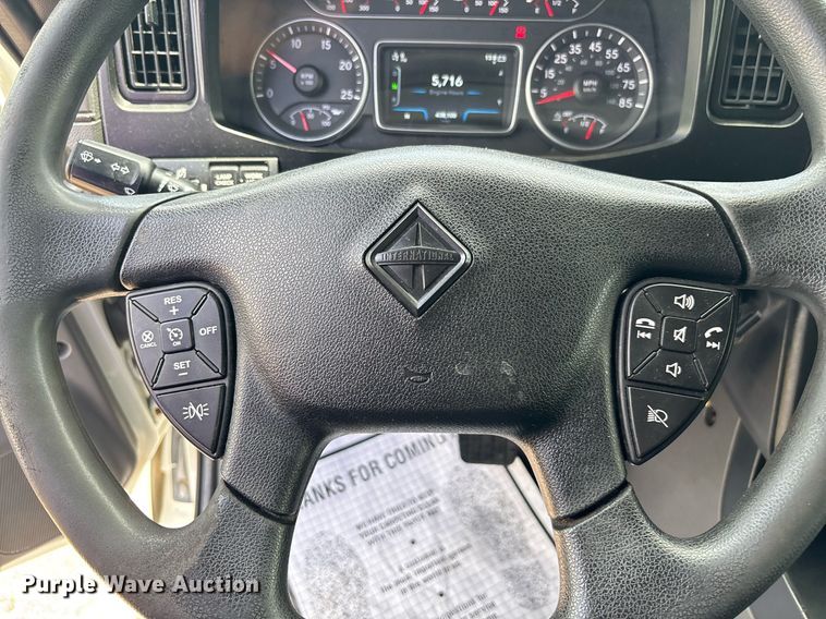 image for item EC3593 2020 International LT625 semi truck