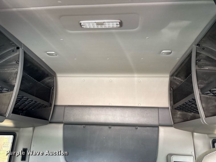 image for item EC3593 2020 International LT625 semi truck