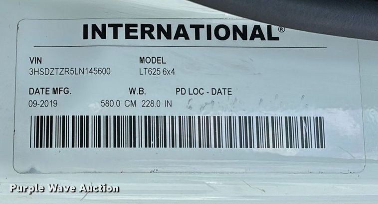 image for item EC3593 2020 International LT625 semi truck