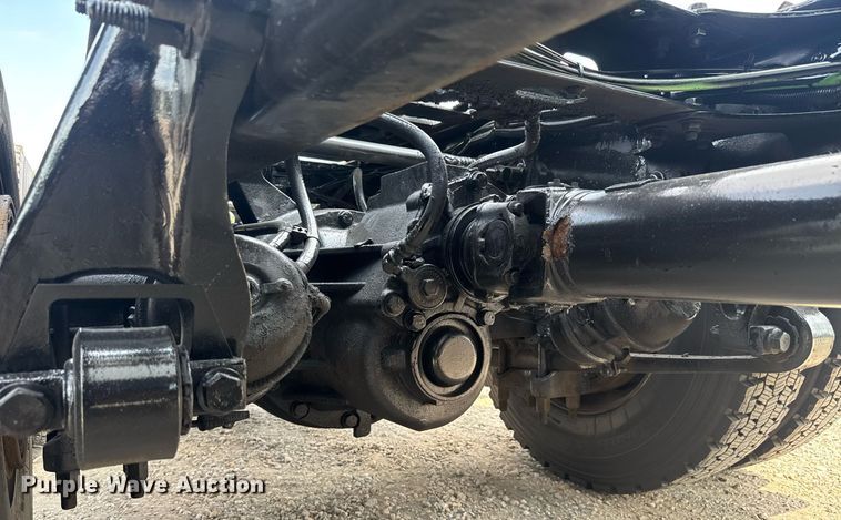 image for item EC3652 2020 International LT625 semi truck