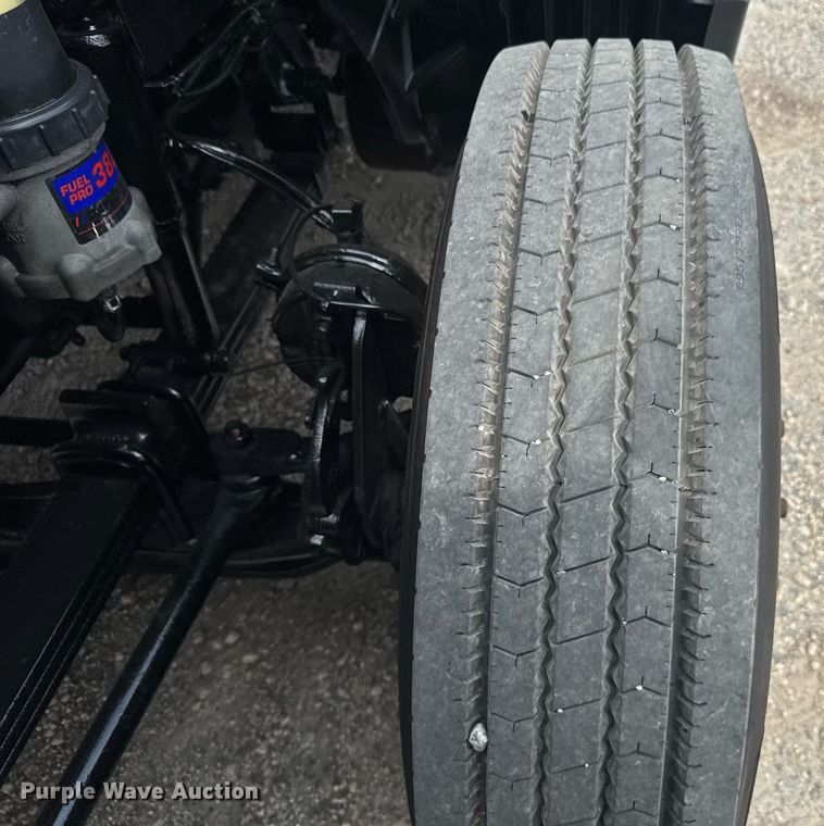 image for item EC3652 2020 International LT625 semi truck