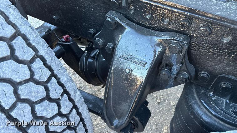 image for item ED2461 2005 Western Star 4900 semi truck