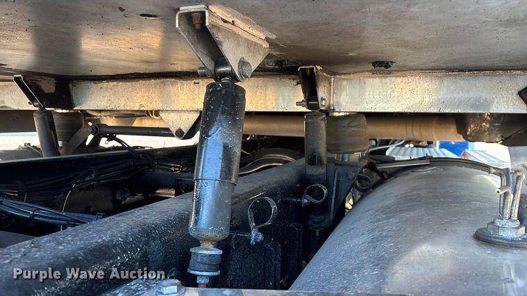 image for item ED2461 2005 Western Star 4900 semi truck