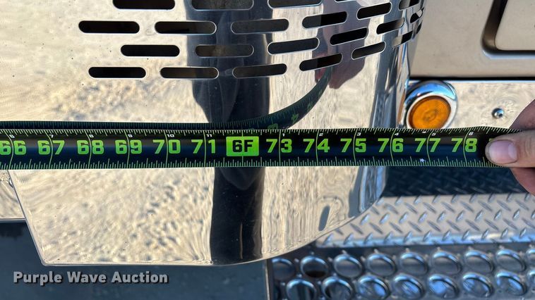 image for item ED2461 2005 Western Star 4900 semi truck