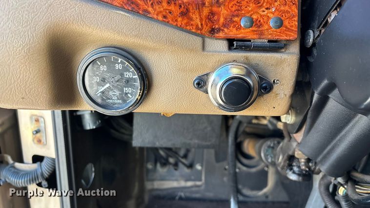 image for item ED2461 2005 Western Star 4900 semi truck