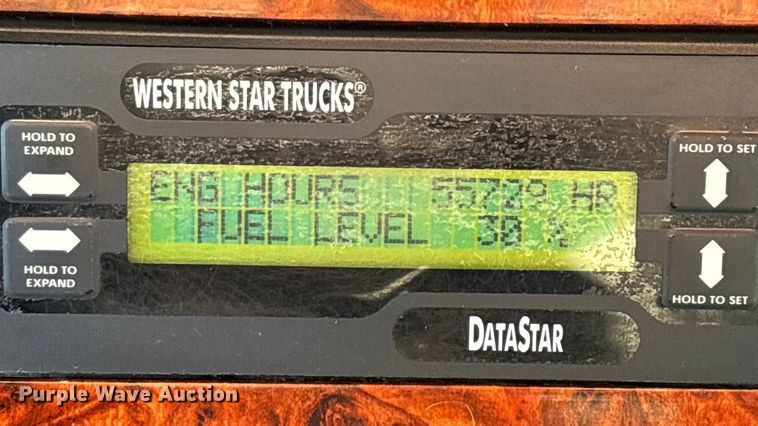 image for item ED2461 2005 Western Star 4900 semi truck