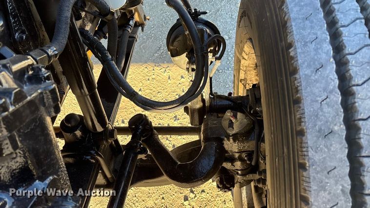 image for item ED2461 2005 Western Star 4900 semi truck