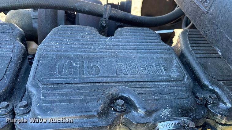 image for item ED2461 2005 Western Star 4900 semi truck