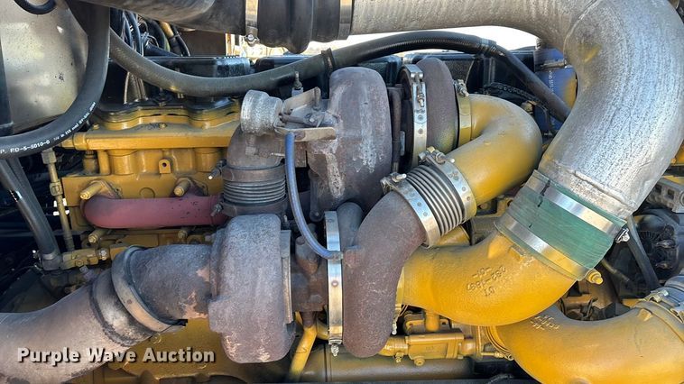 image for item ED2461 2005 Western Star 4900 semi truck