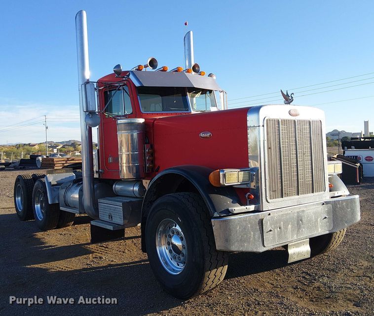 image for item EE5057 1989 Peterbilt 379 semi truck